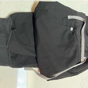 Mandala Women's Black scrub bottom jogger